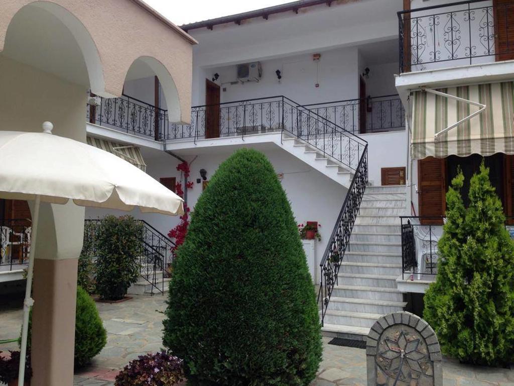 Villa Sophia Ofrínion Exterior photo